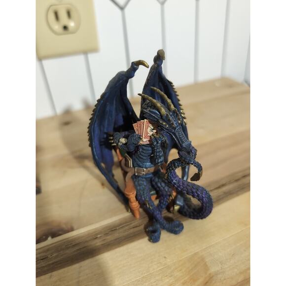 Hamilton Collection Dragon Figurine, Hold‎ 'Em Or Fold 'Em Sly Sal, Poker Decor - Picture 5 of 5